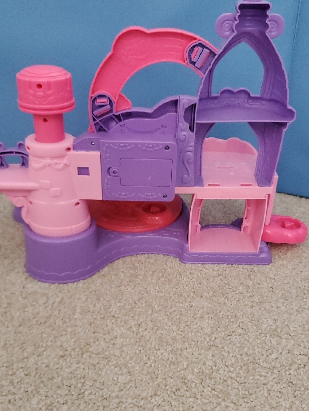 My Little Pony Play Castle, Train and Swing with 7 Figures - Picture 9 of 9
